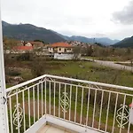 Elatos