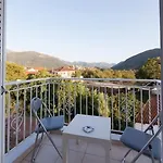 Elatos Hotel apartamentowy