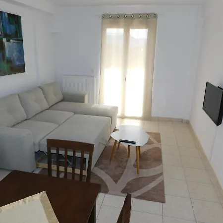 Elatos Aparthotel 3*