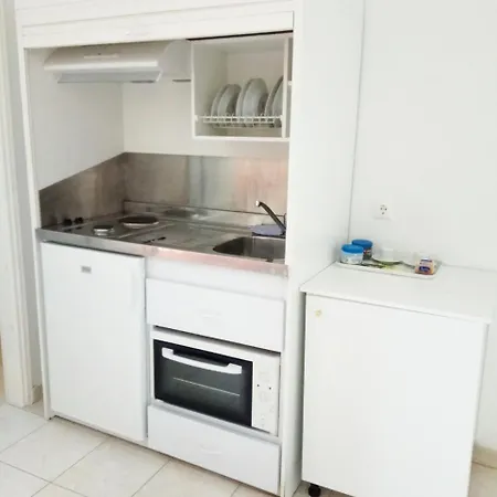 Ξενοδοχείο με διαμερίσματα Elatos