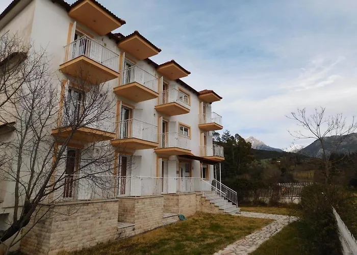 Elatos Lejlighedshotel 3*