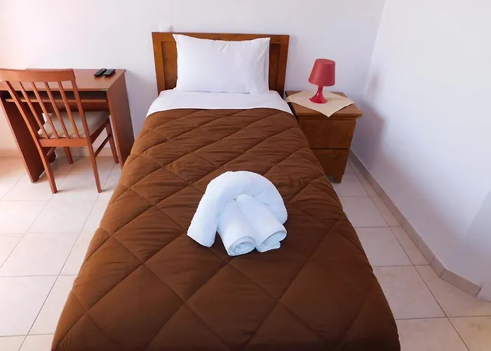 מלון דירות Elatos 3*