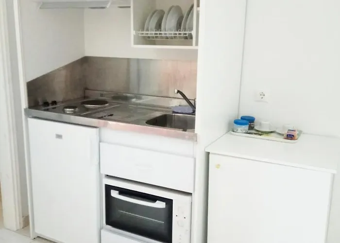 מלון דירות Elatos